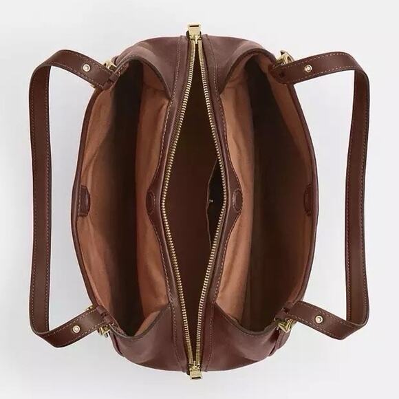 NWT Coach Erin Shoulder Bag Leather CAQ87 In Signature Canvas - Picture 10 of 10